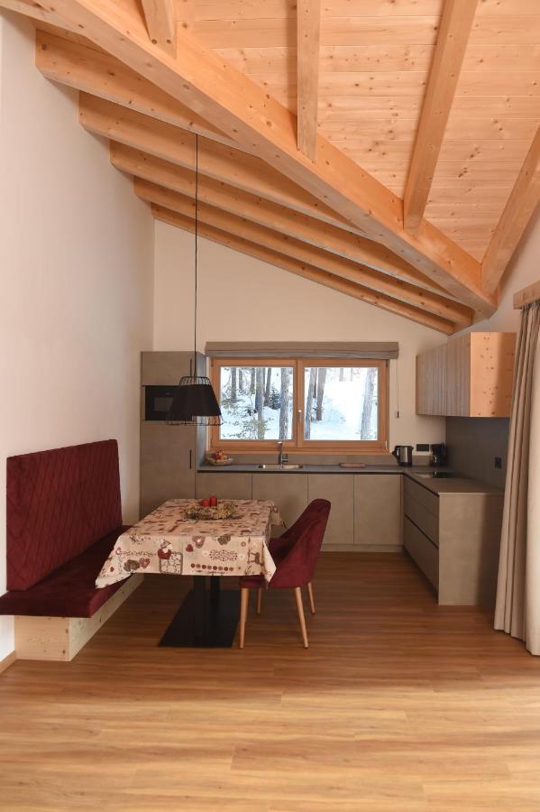 Les Ciases Chalets Dolomites San Vigilio Di Marebbe Exterior foto