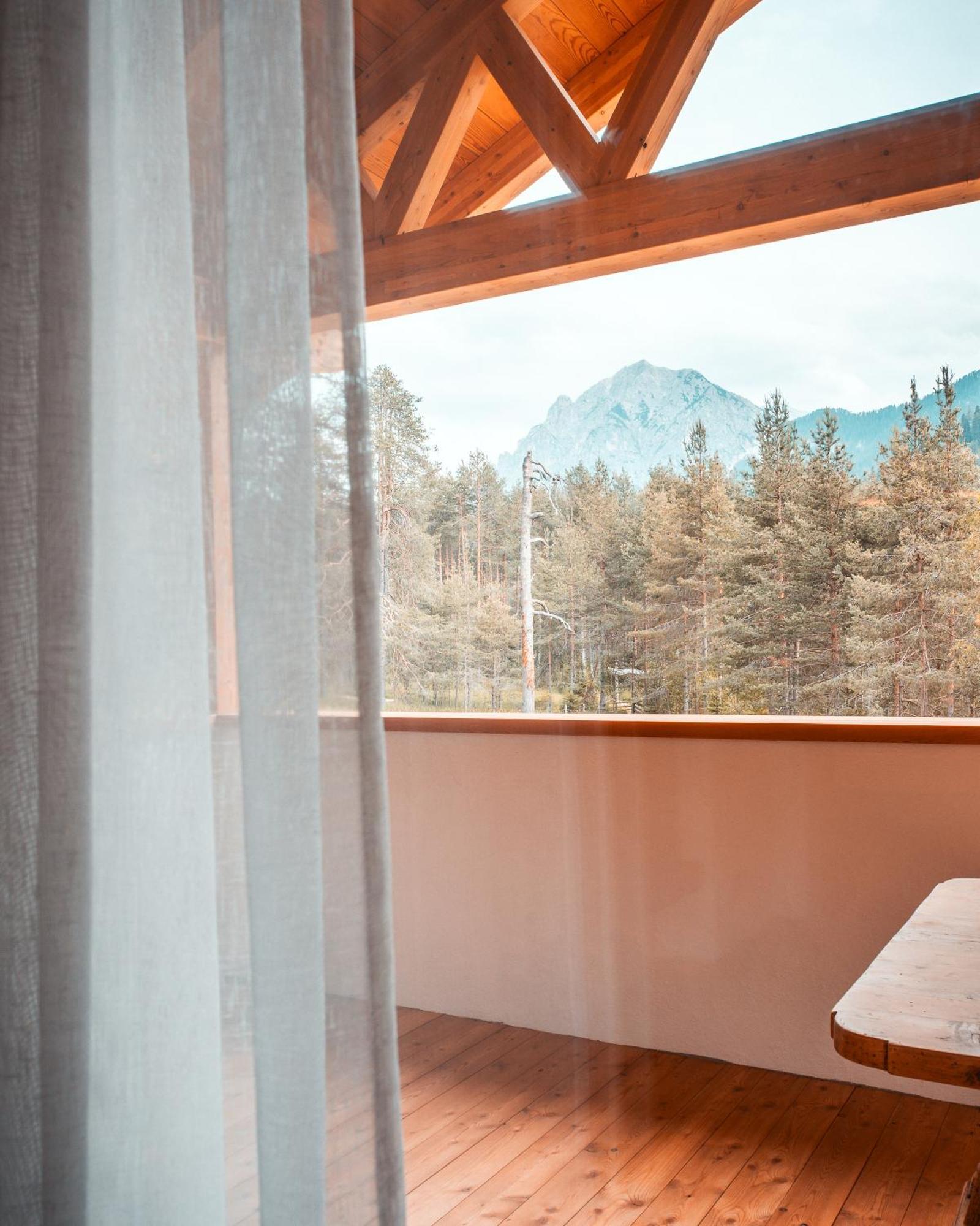 Les Ciases Chalets Dolomites San Vigilio Di Marebbe Exterior foto